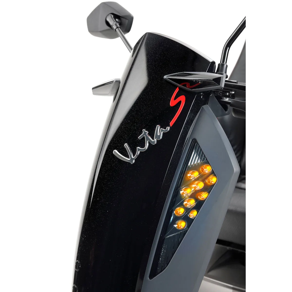 TGA Vita Sport Mobility Scooter Front Indicator.jpg
